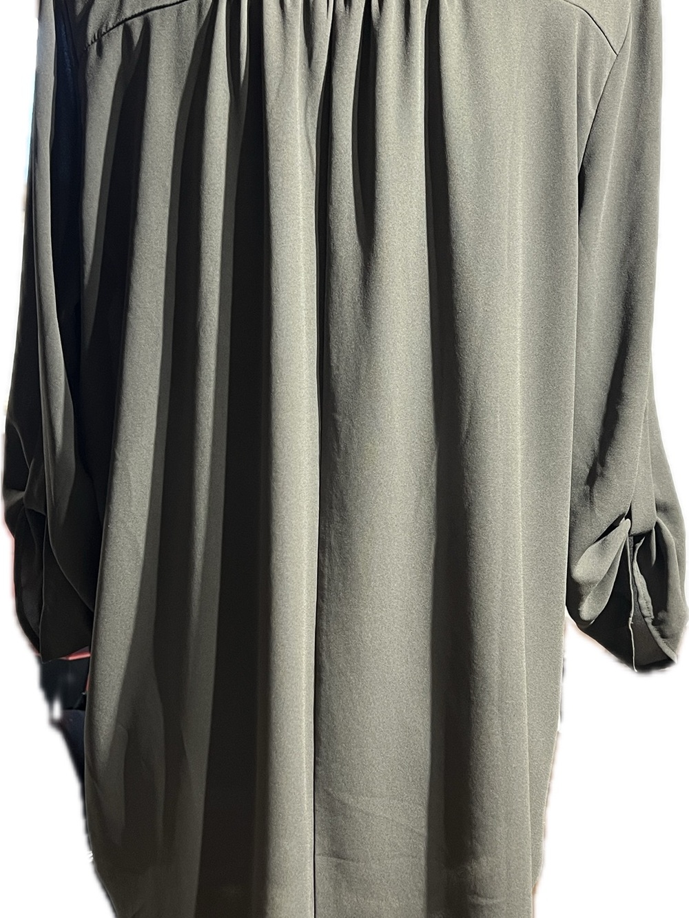 Lush Olive V-Neck Pocket Tunic - Picture 2 of 3